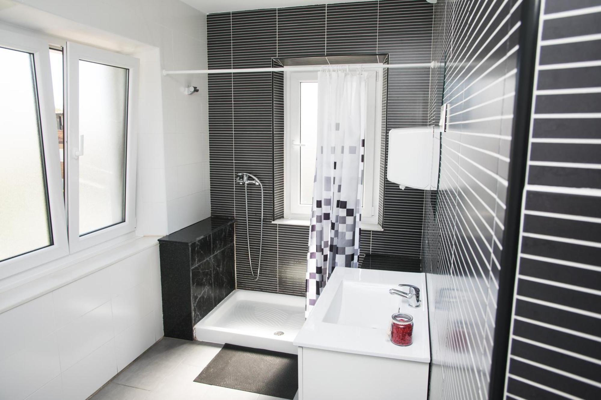 North Surf House Hostel Gijon Ngoại thất bức ảnh