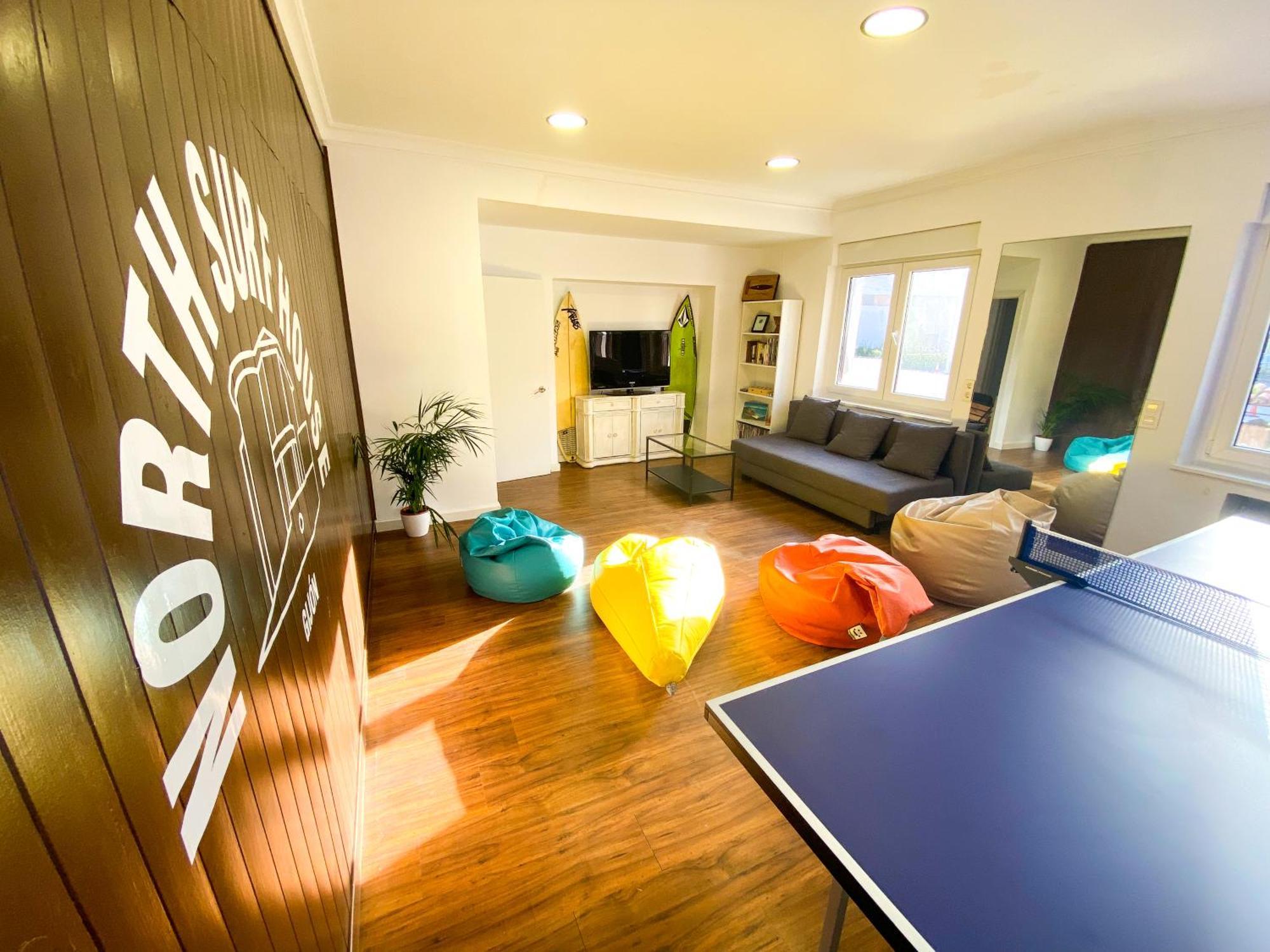 North Surf House Hostel Gijon Ngoại thất bức ảnh
