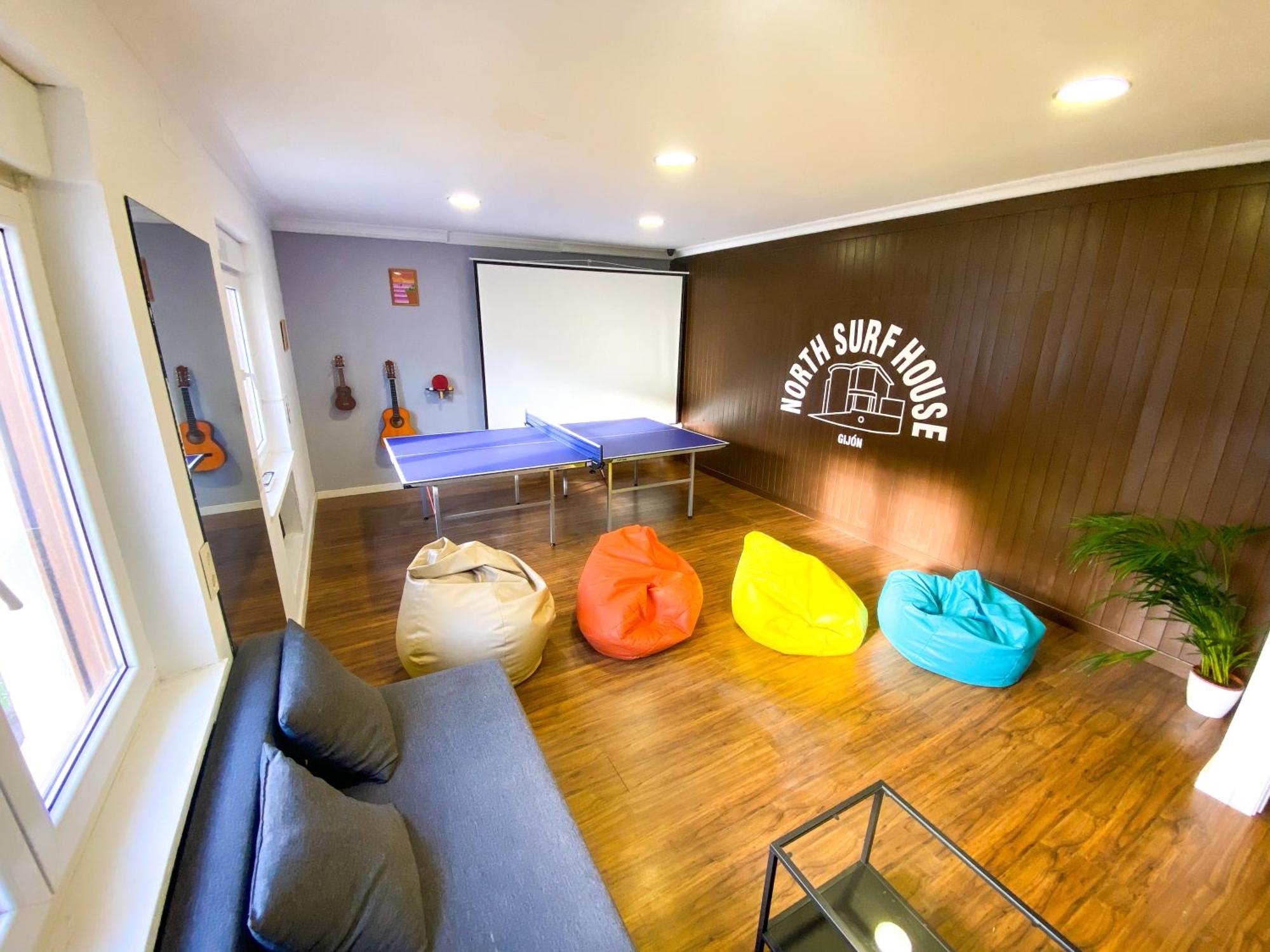 North Surf House Hostel Gijon Ngoại thất bức ảnh